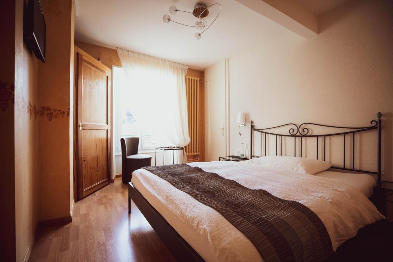 Auberge Communale De La Couronne Yvorne Екстериор снимка